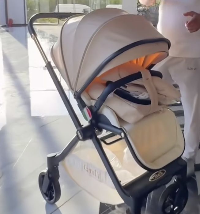 Срочно продаю коласку