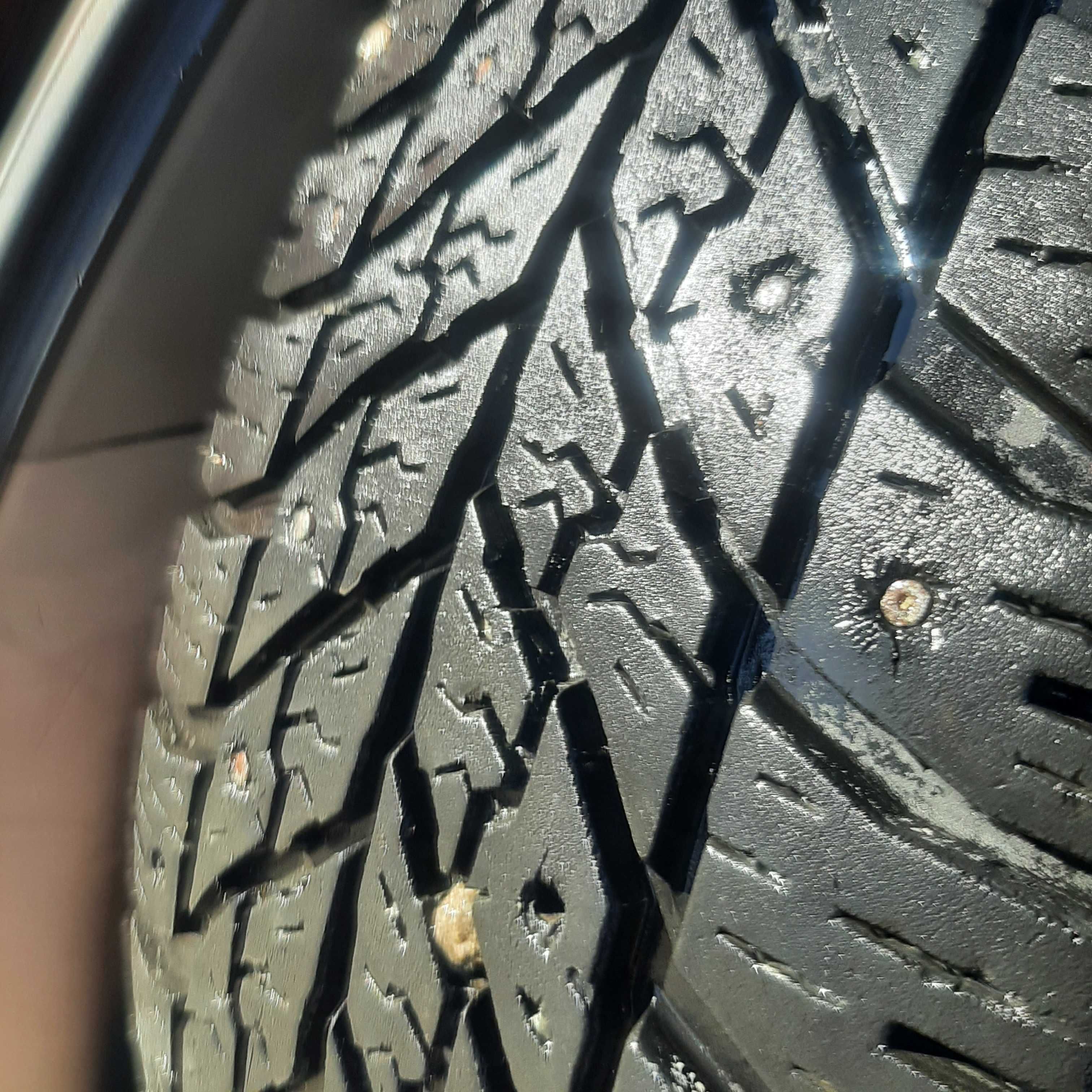 225/65 R17 Goodyear