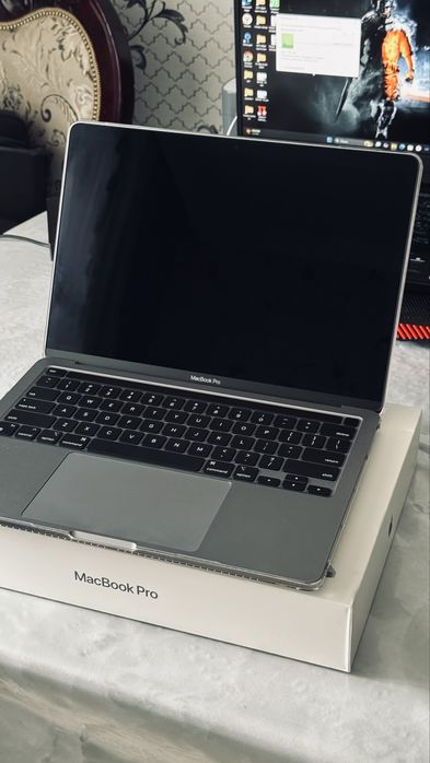 Macbook pro 13 M2 256gb