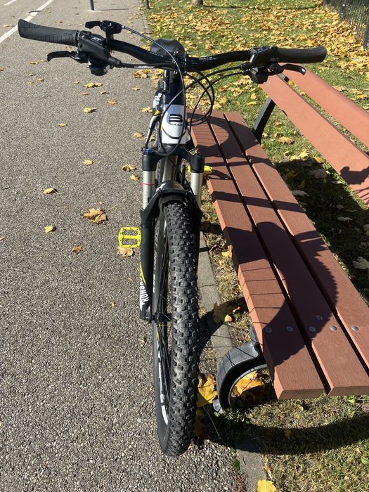 Bicicleta MTB Bulls  roti 27,5 marimea M greutate 11’4 kg