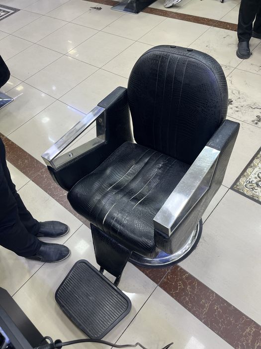 Кресло сотилади муржской салон учун