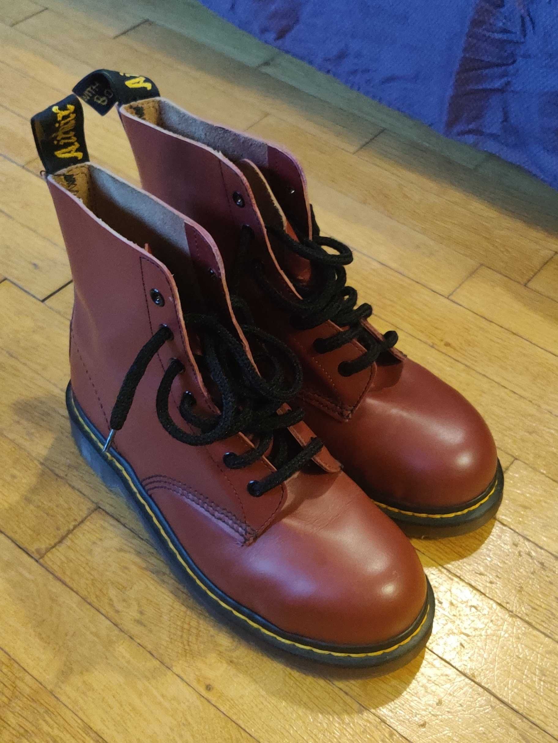 Дамски кубинки Dr. Martens UK7, EU39.5