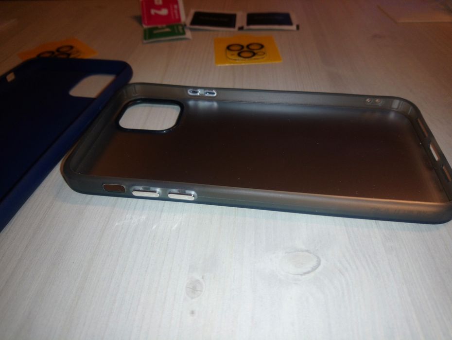 Huse și folie sticla camera IPhone 11 Pro Max