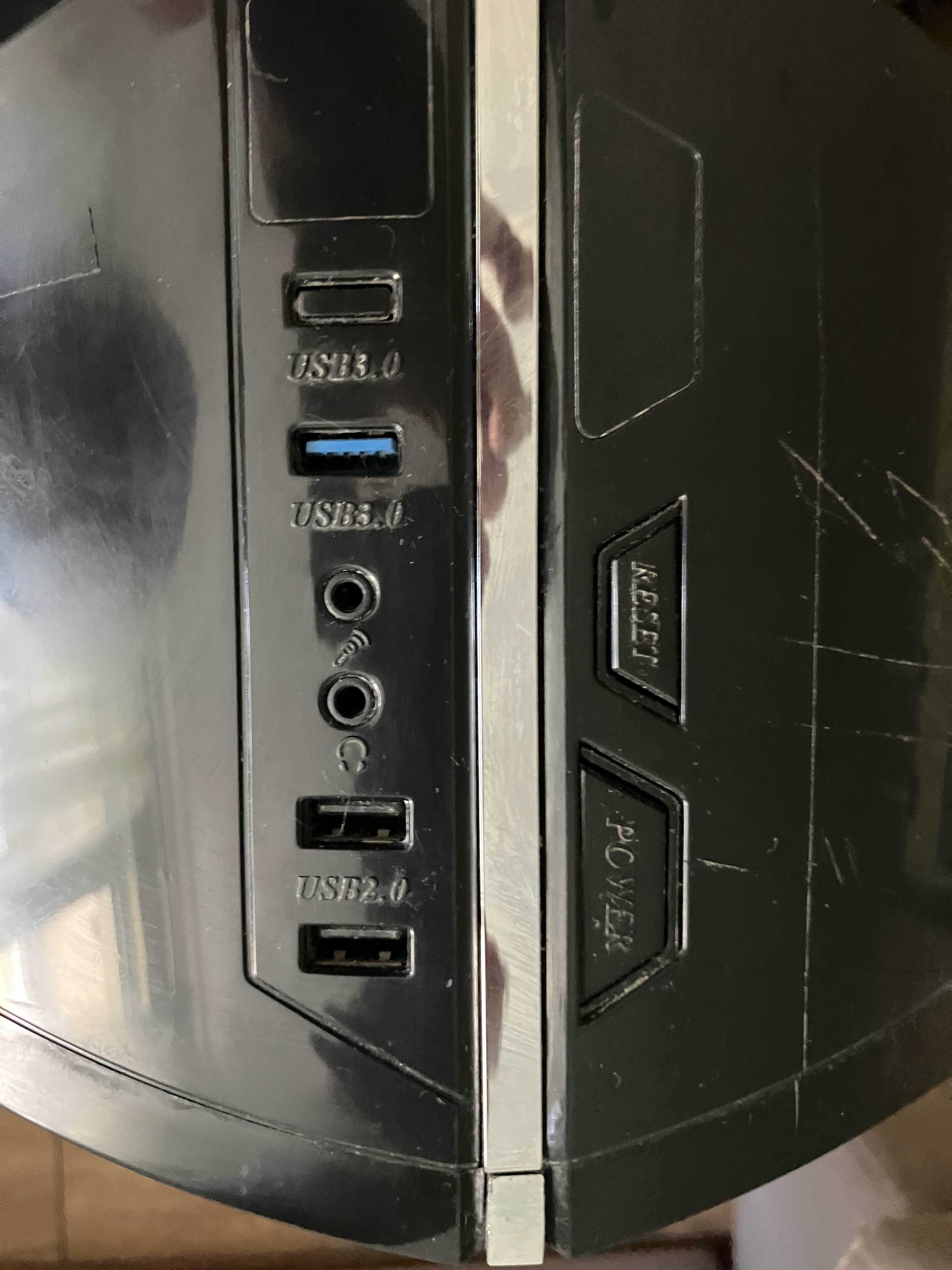 Геймърски компютър VEGA 56 I5 9400F 16GB RAM