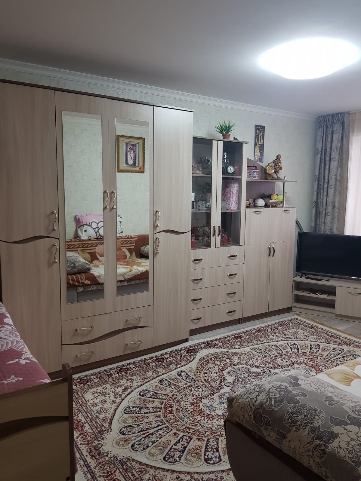 Продам 3 ком квартиру ,цент район ТД Сокол,8 школа.