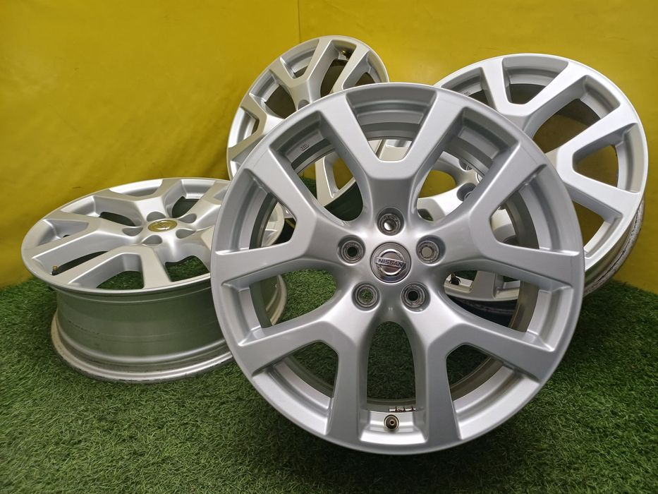 Диски R18 5x114.3 на Nissan и другие.