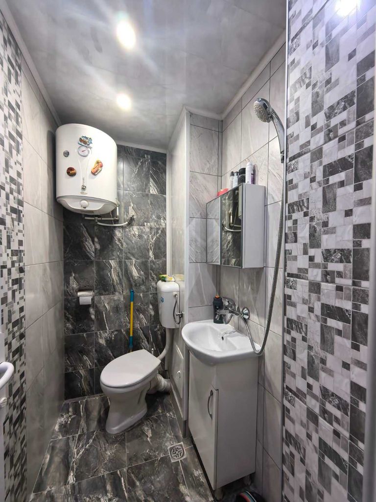 Продава се Двустаен апартамент в Русе, Чародейка - Юг - 62 кв.м за 1234 €/кв.м - Снимка #11