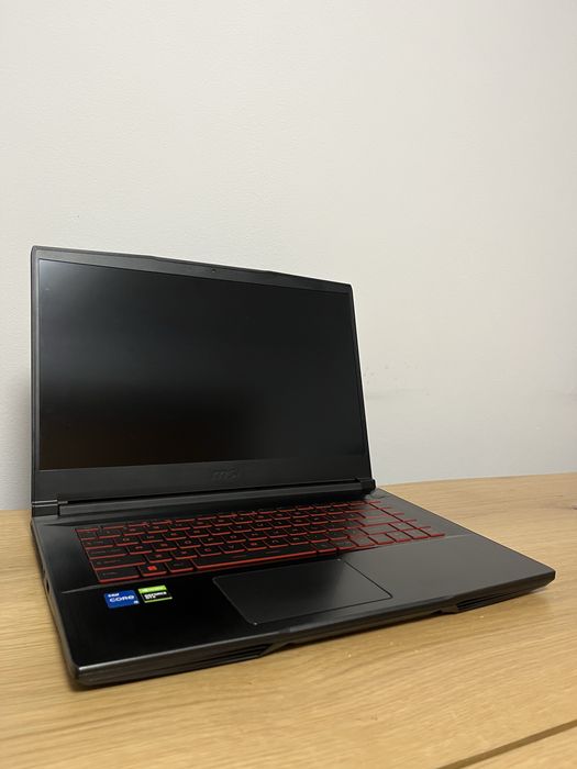 Laptop Gaming MSI i5 GTX 1650 16 GB RAM