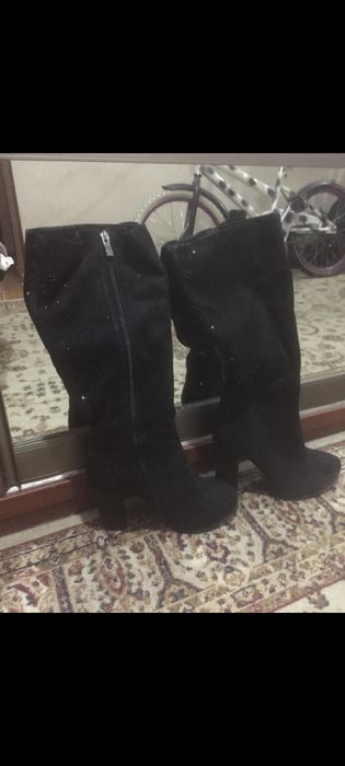 Продам женские осенние сапоги