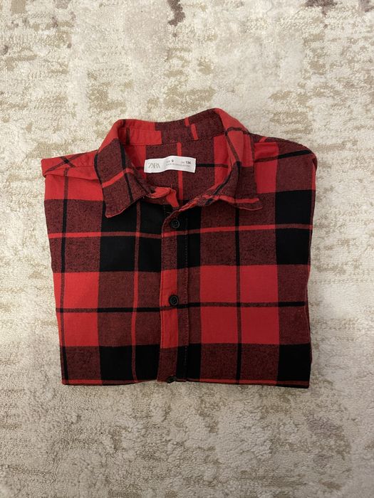 Vand camasa Zara pentru copii (134 cm 8-9 ani)