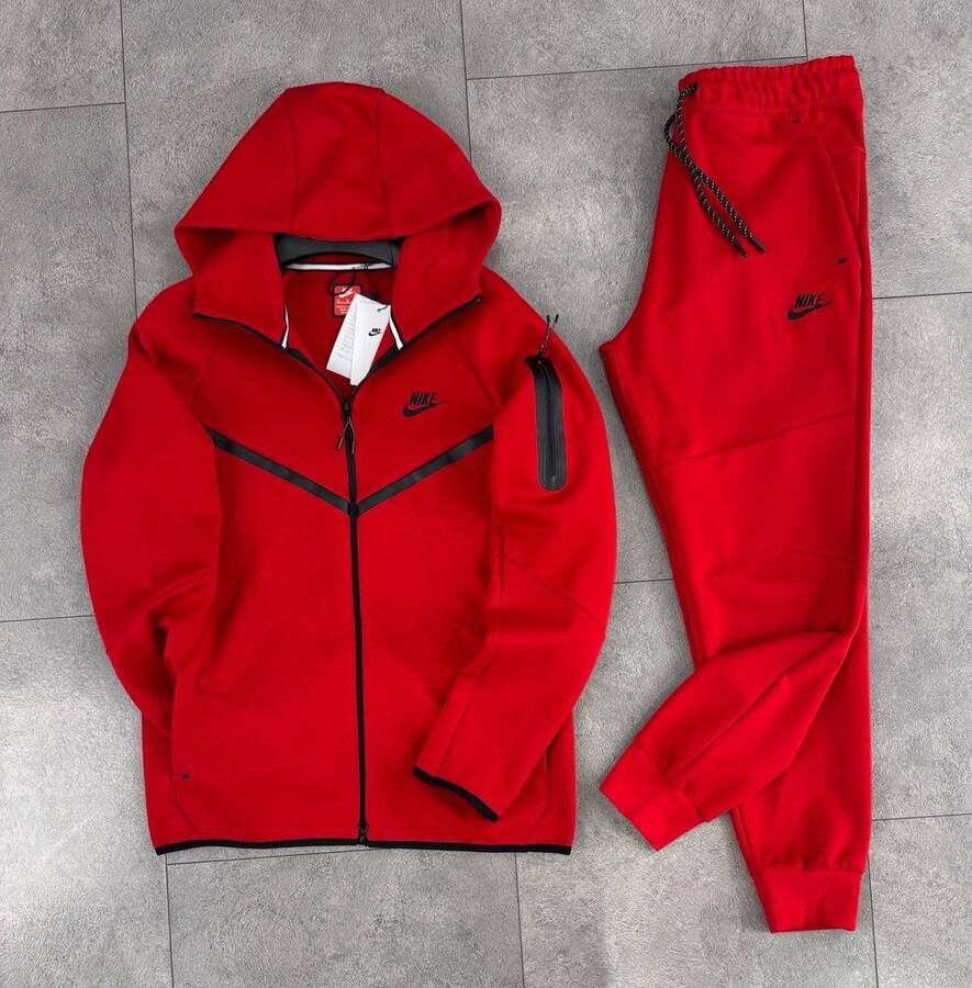 Мъжки екипи Nike tech fleece, Under Armour, Jordan