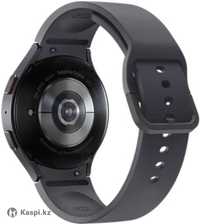 Смарт-часы Samsung Galaxy Watch
5 44 мм графитовый-серый