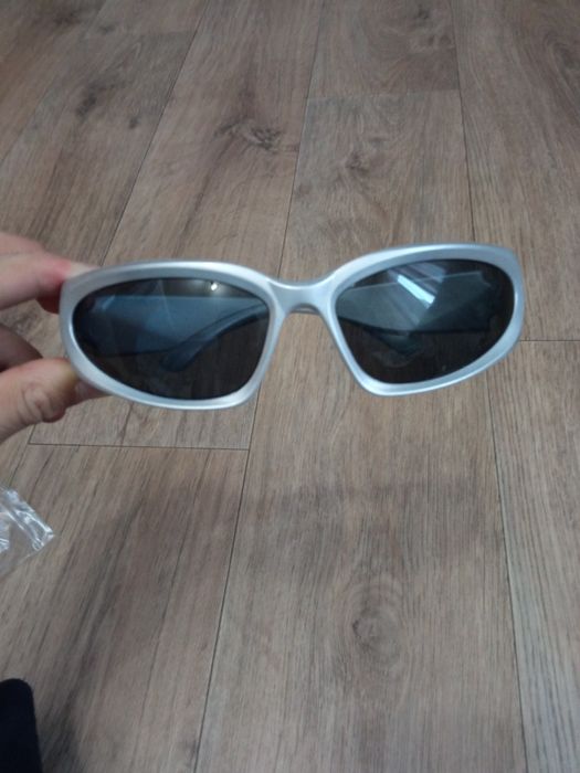 Продам солнцезащитные очки