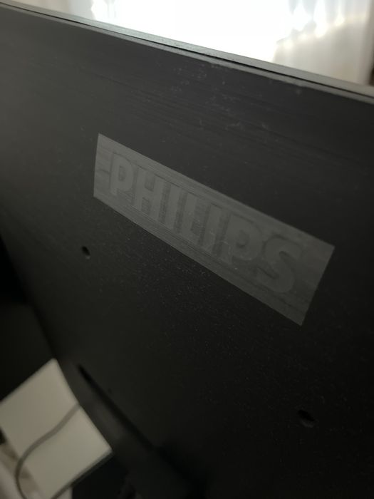 Monitor curbat LED VA Philips 23.6”
