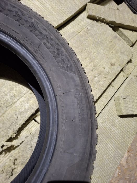 Set anvelope iarna 215/60 R16 Hankook