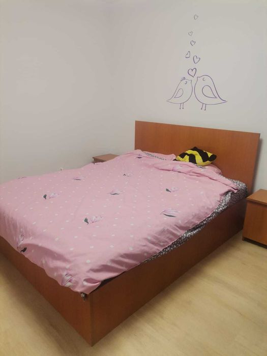 Pat 160x200 fara saltea și 2 noptiere