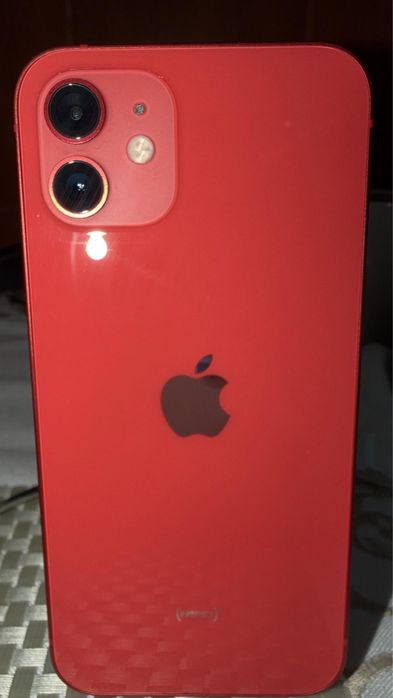 Vand iphone 12 RED