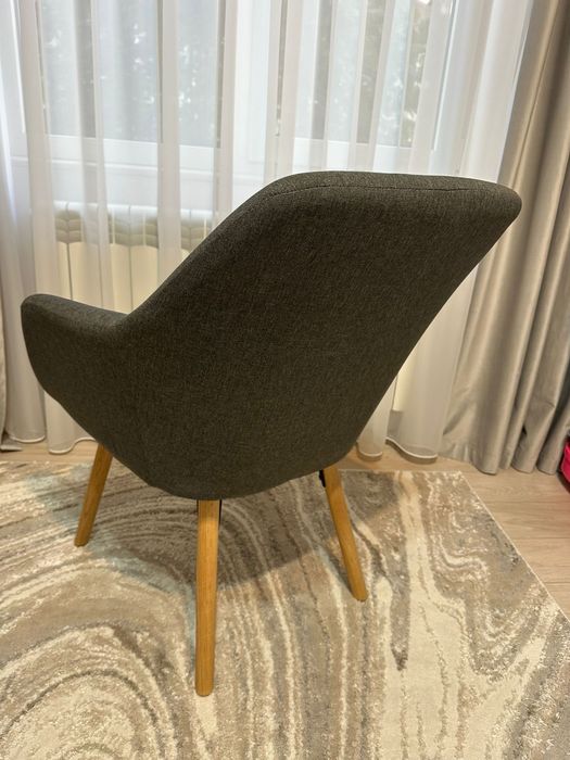 Scaun modern gri