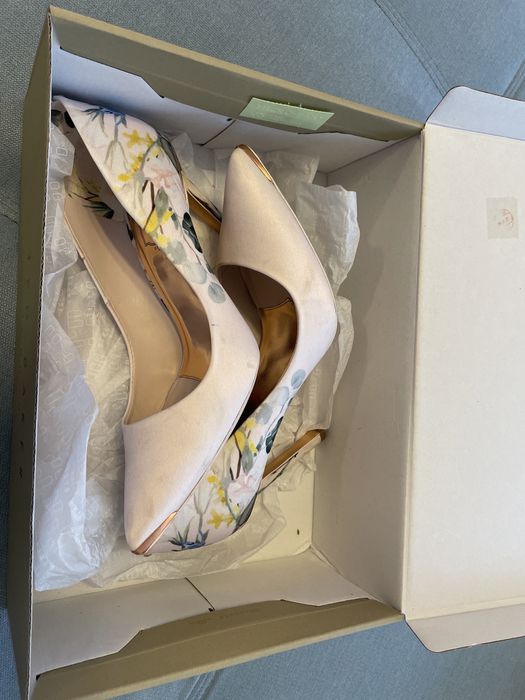 Обувки Ted Baker