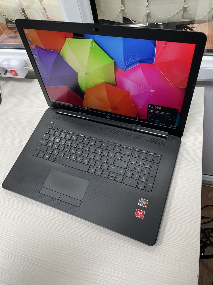 Hp pavilion 17 Ryzen 3 ОЗУ 4гиг SSD 256gb быстрый большой экран