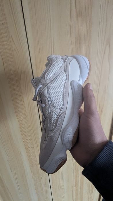 Yeezy 500 Sand Taupe