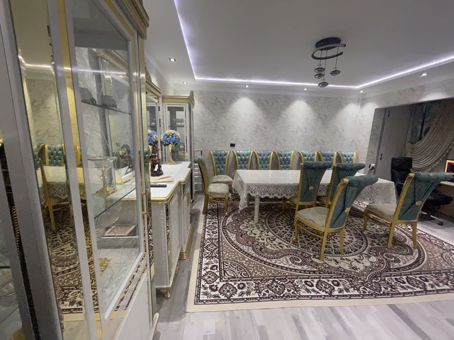 Mehmonhona uchun gorka, stenka mebel sotiladi