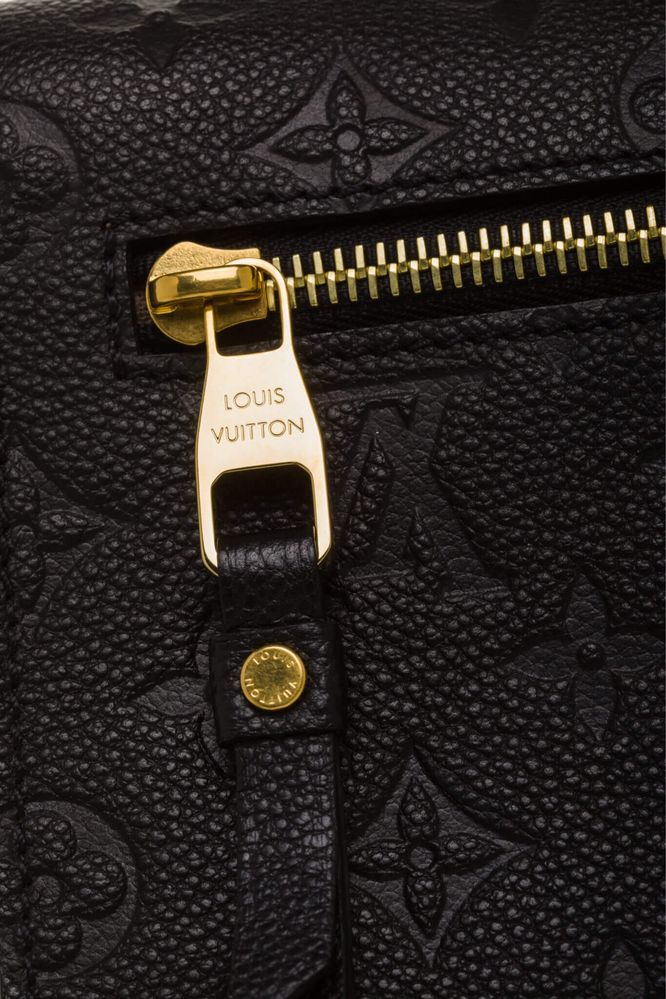 Louis Vuitton Pochette Metis