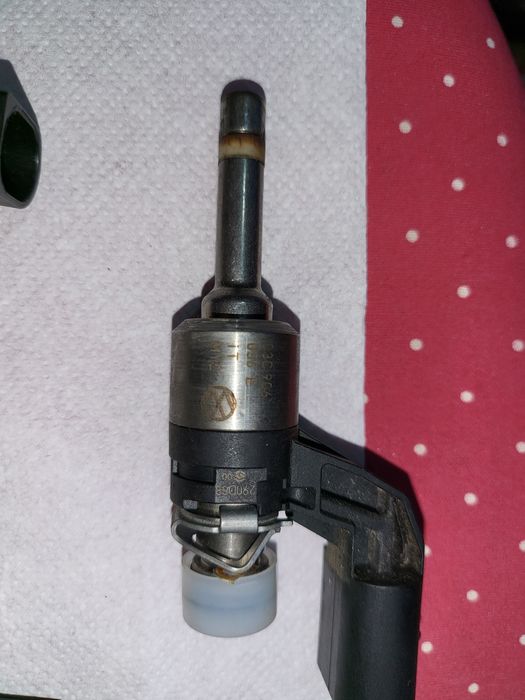 Бензинови дюзи за фолксваген тауран 1.4  140 к.с