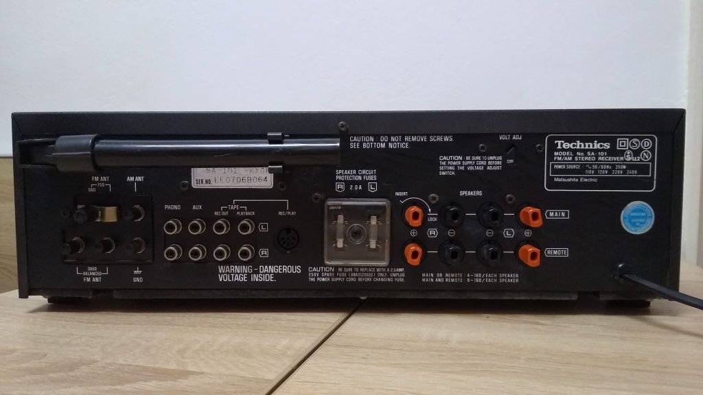 Amplituner Technics SA-101