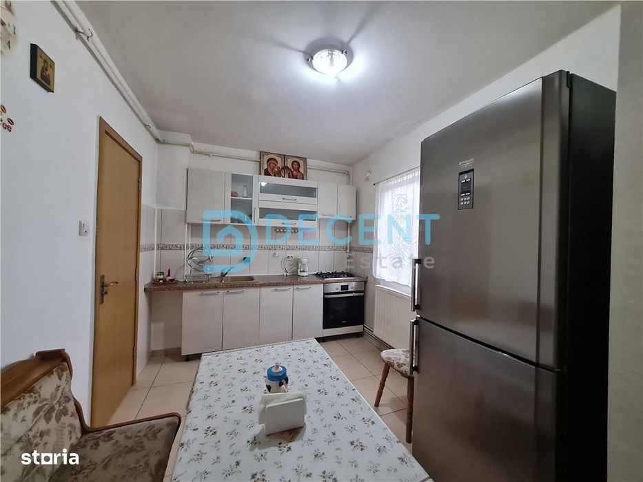Apartament 2 camere ASTRA ZORILOR,  decomandat, Brasov