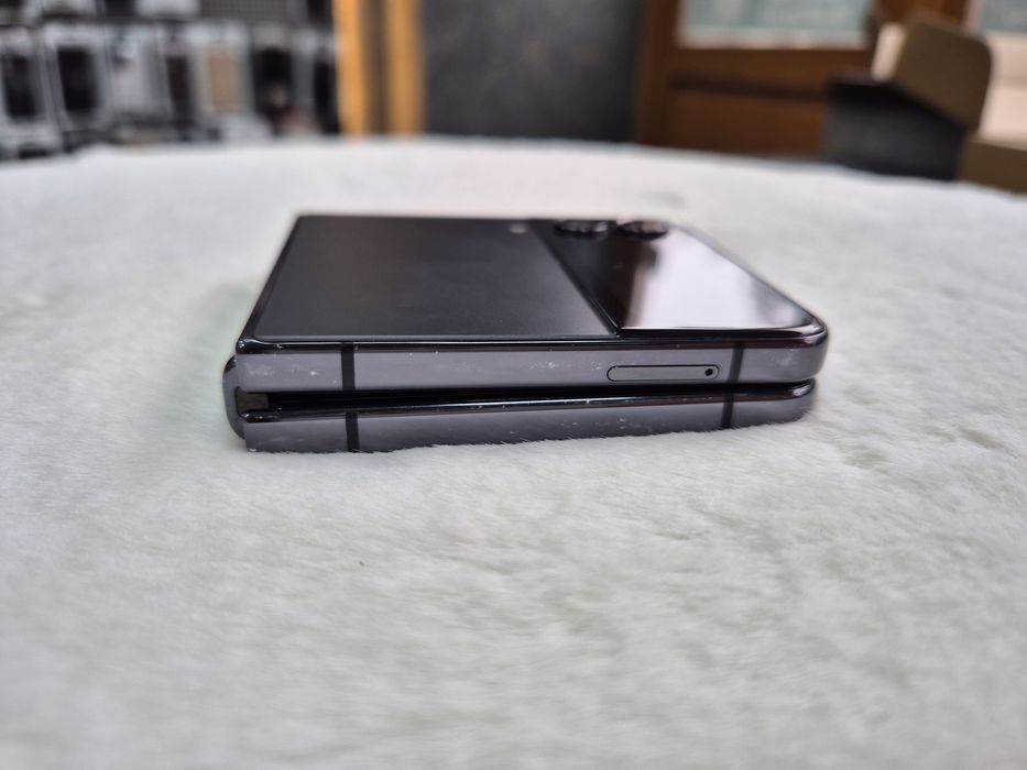 Samsung Z Flip 4