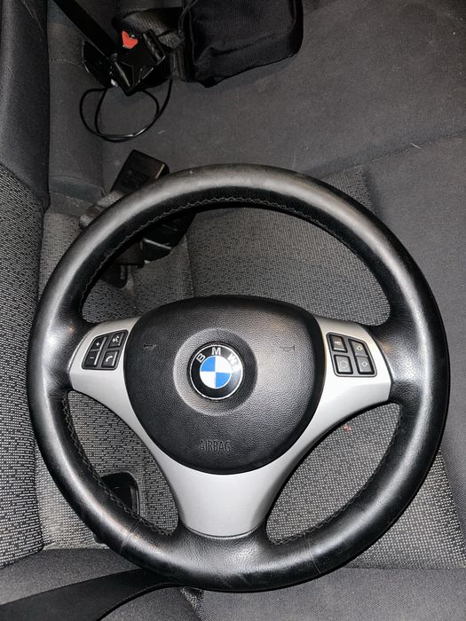 BMW фейсов волан