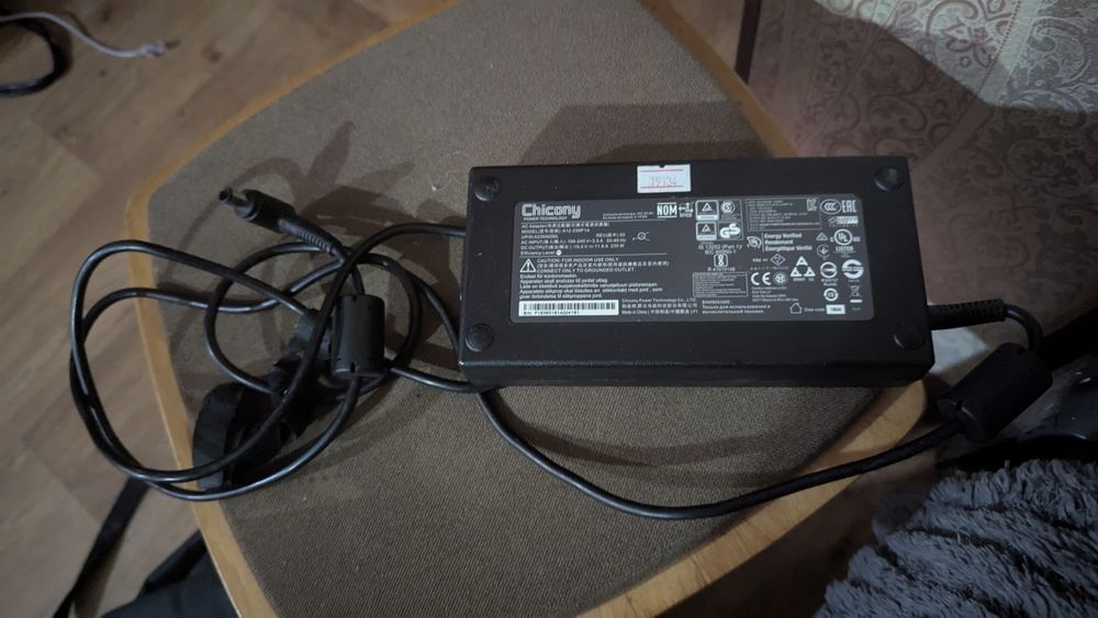 chicony Блок питания / Зарядное устройство Acer 19.5V 11.8A 5.5x1.7 23
