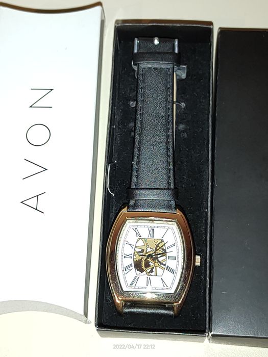 Ceas barbatesc Avon