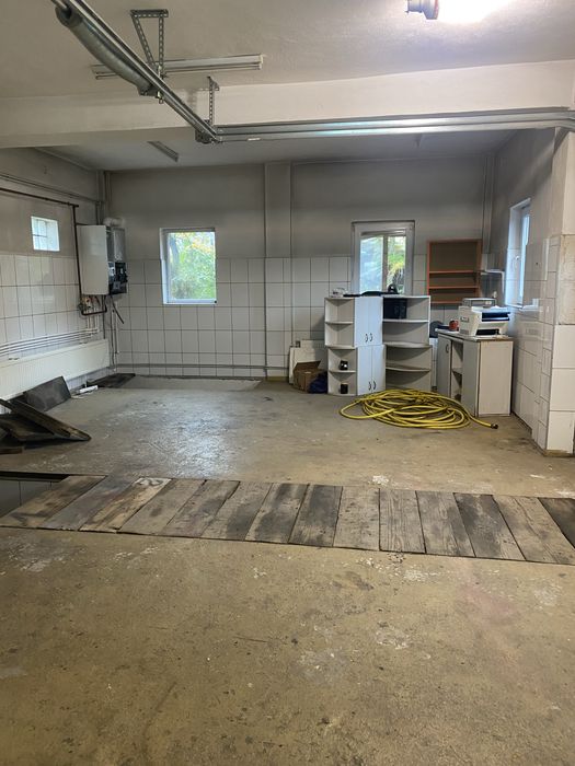 Casa si spatiu afacere de inchiriat Piata Resita