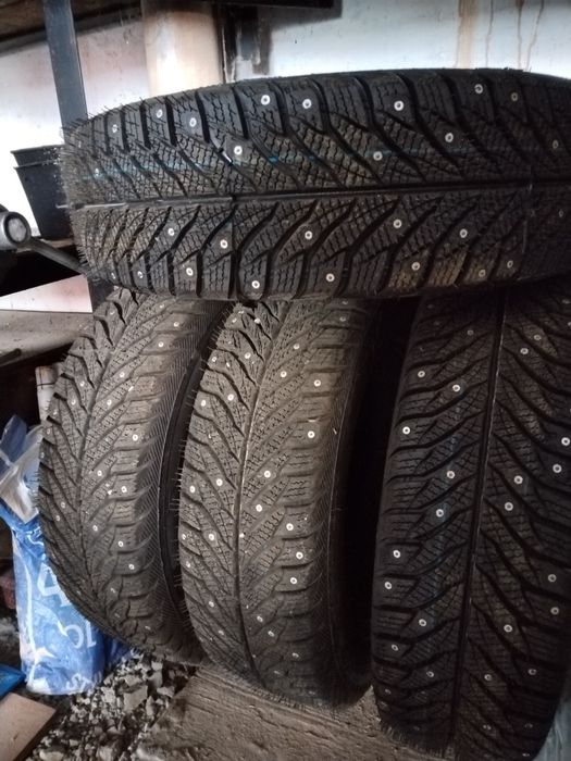 Шины зимние шипованные 185/70 R 14