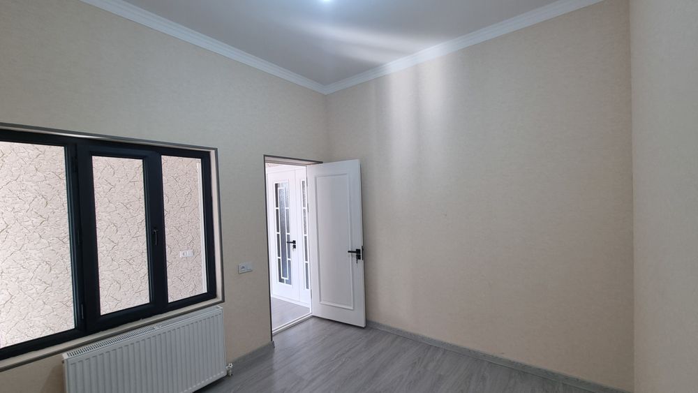 Назарбек катта иттифоқда янги қурилган тайёр уй сотилади.