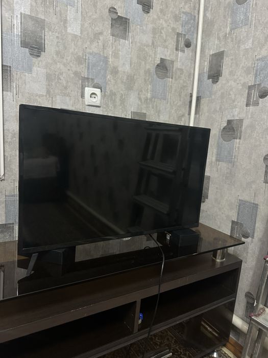 телевизор ясин 32