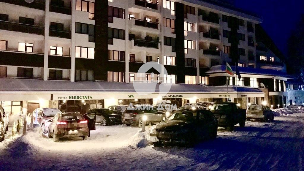 Просторен двустаен апартамент с ГЛЕДКА ПЛАНИНА в к-с Невяста,Пампорово