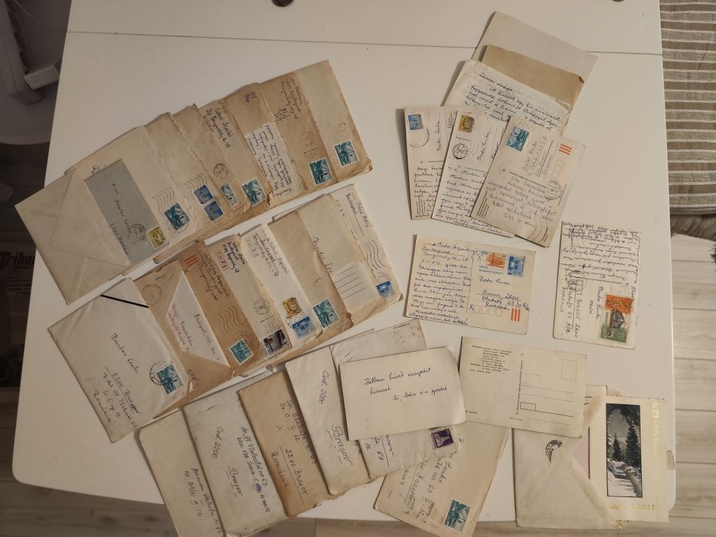 Lot scrisori si vederi vechi -anii 80- limba maghiara Budapesta-Brasov