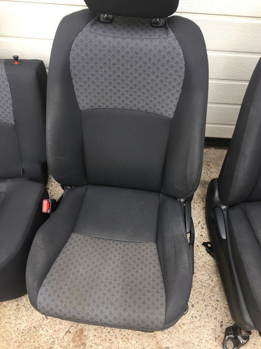 Banchete Toyota Yaris 3. 2012-2016.