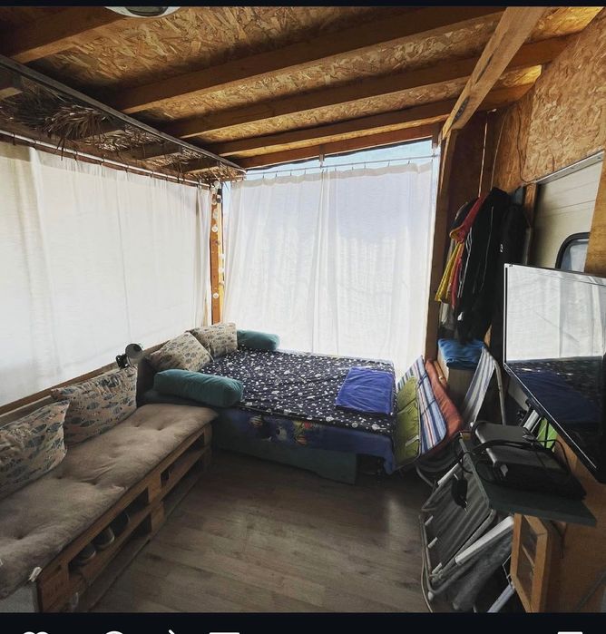 Каравана на къмпинг Смокиня