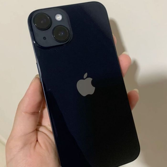 Продам айфон 14 срочно