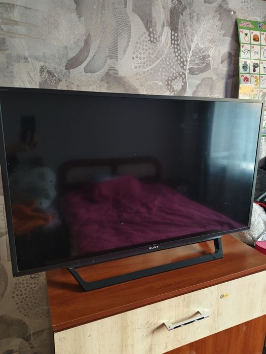 Продам телевизор на запчасти. Либо можно сделать ремонт.