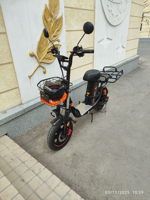 Monster skuter srochno