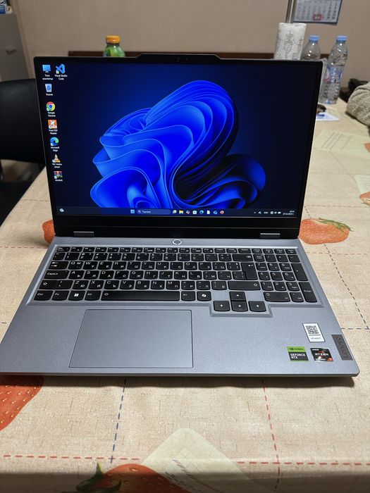 Гейминг лаптоп Lenovo 15ARP9 с гаранция ‼️