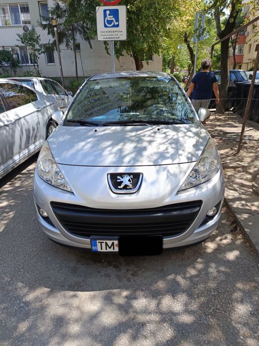 Peugeot 207 – 90.000 km reali 2 uși