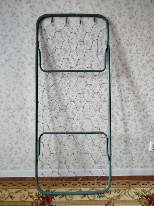 Раскладушка железная