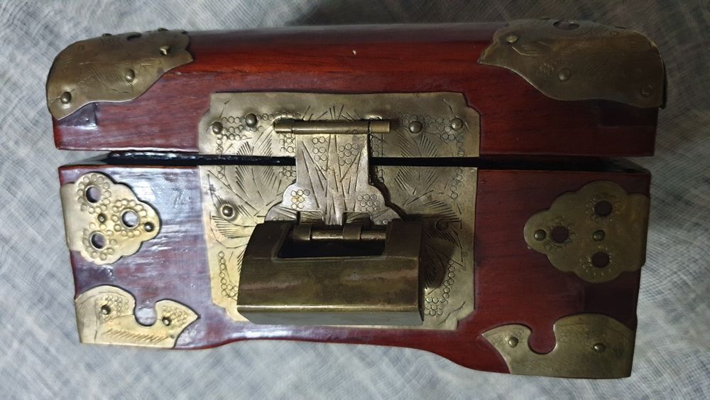 Кутии за бижута.