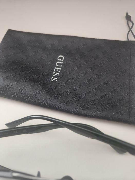 Оригинални слънчеви очила Guess